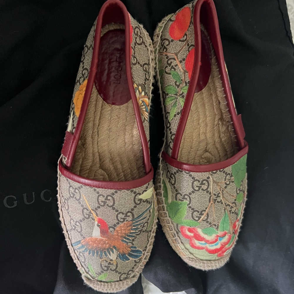 gucci flat shoes slip on shoes